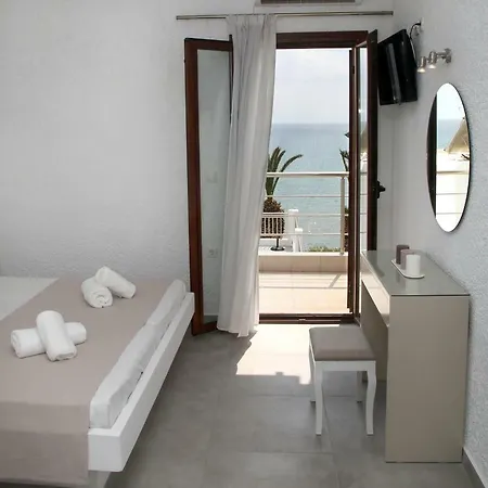 Blue Ocean Apartments Makry Gialos  Exterior photo